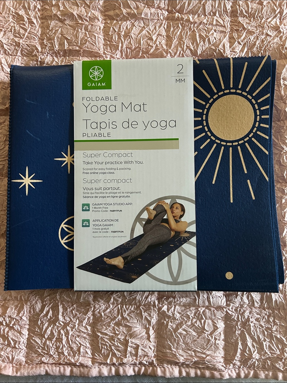 New! GAIAM Foldable Yoga 🧘🏻‍♀️ Mat